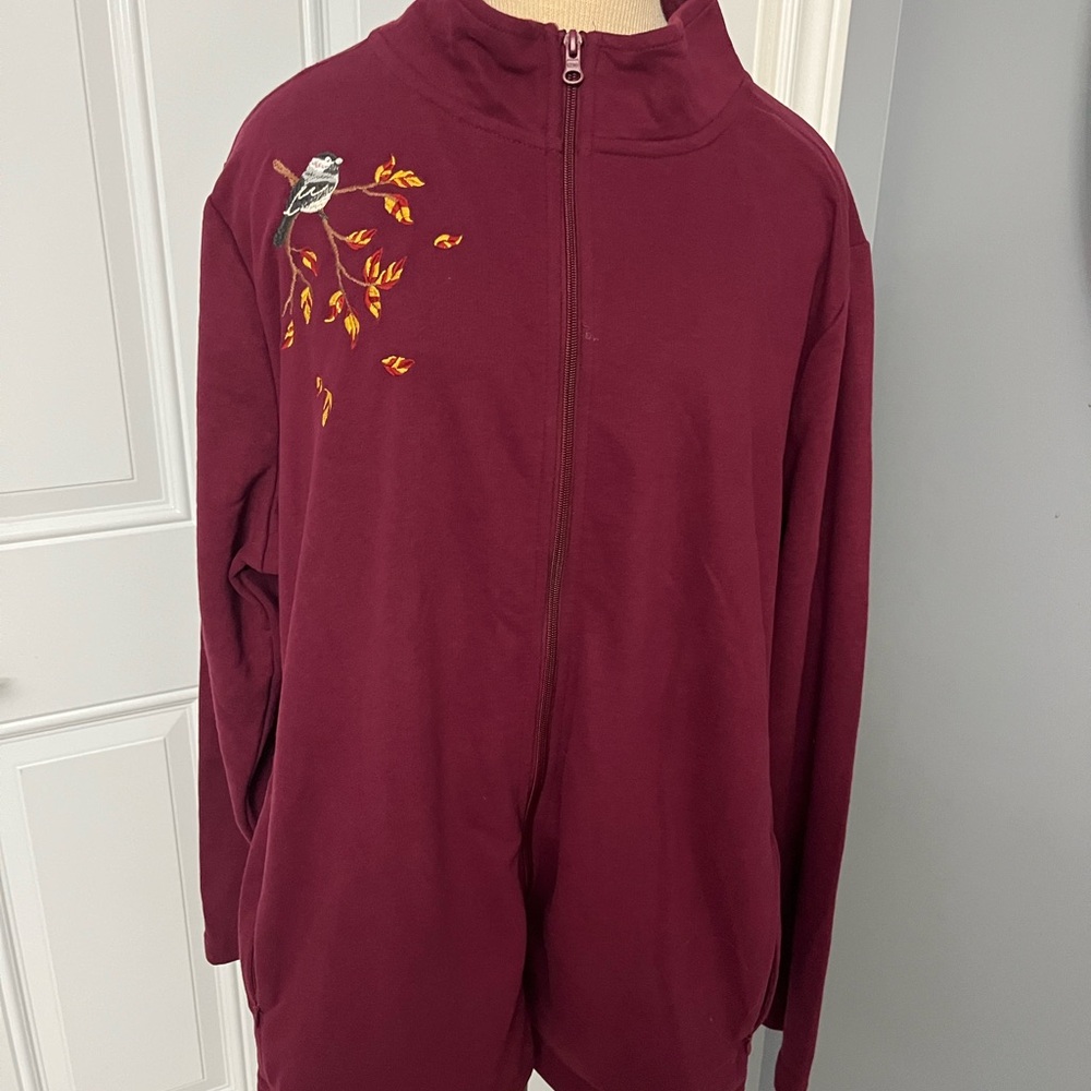 🔥117–NWOT Burgundy full Zip Sweater with Embroidery